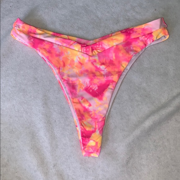 ROMWE Other - NEW bikini bottoms